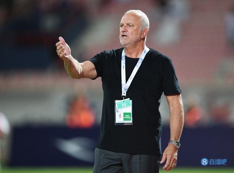 体坛:澳大利亚主帅阿诺德帅位岌岌可危 前国脚推荐波波维奇